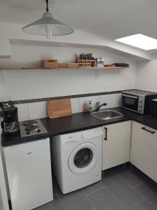 Studio 27m2 77410 Claye Souilly CDG Disney Astérix