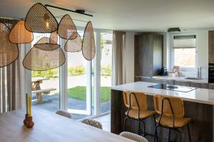 Relaxen aan de kust by Droomvilla