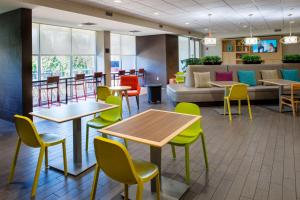 Home2 Suites St. Louis Forest Park