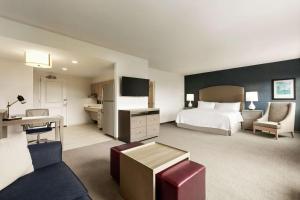 King Studio Suite - Hearing Access/Non-Smoking room in Homewood Suites By Hilton Worcester Downtown