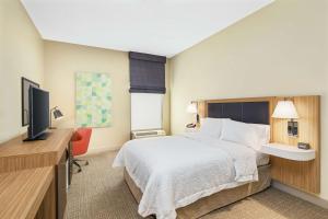 Double Room with Accessible Tub - Mobility Access room in Hampton Inn Thomasville