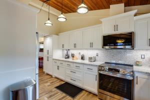 Birch Bay Vacation Home, Close to Beachfront Parks