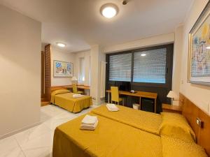 Quadruple Room with Shower room in Hotel Dei Fiori