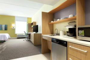 Studio Suite with Two Double Beds - Non-Smoking room in Home2 Suites by Hilton Saratoga Malta