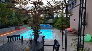 Ferienwohnung mit Pool an der Apfelstraße - 安格
