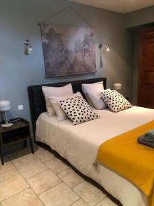 Maisons d'hotes Au bout du pre : Chambre Double