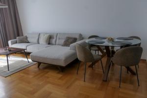 Apartments Radovic