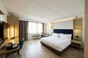 Bloom Mississauga, Tapestry Collection By Hilton - Caledon