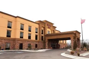 Hampton Inn Milan - McKenzie