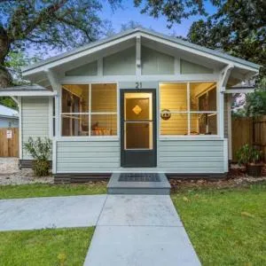 Quiet get away in a vibrant city - College Park