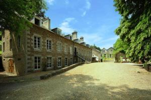 Maisons de vacances Beautiful, historic manoir in semi-rural setting : photos des chambres