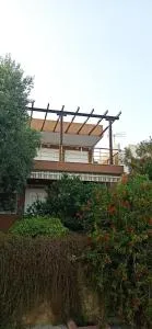 Δίπλα στο κύμα -Βeside the wave - Loutrá Elevtherón