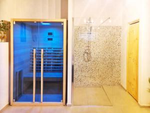 Casa Nini Mer - cozy house with sauna and indoor jacuzzi