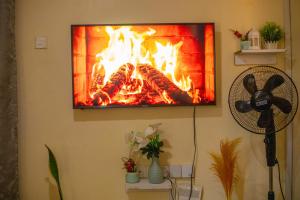 Tom Mboya Estate - Fast WI-FI, Netflix and Parking 1Br Apartment in Kisumu Town