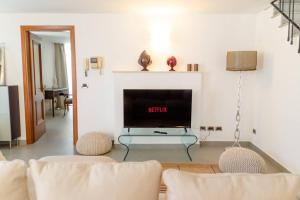 Beatrice: regal residence with wide garden