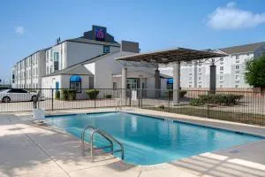 Motel 6-San Antonio, TX - South - Dilley