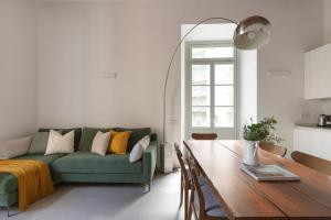 MC House Como con Posto Auto