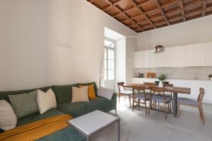 MC House Como con Posto Auto