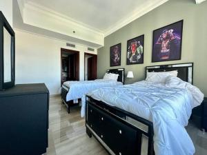 3 BDR Ocean View luxury Apartment . Sleeps 6