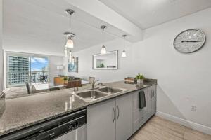 CENTRAL UNIT WITH OCEAN & CITY VIEW CLUB AT BRICKELL BAY