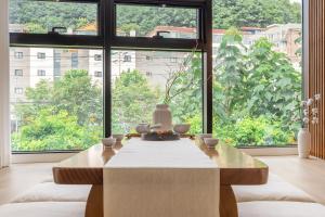 Korea Hanok Large House with Terrace