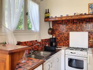 Maisons de vacances Maison Plain-Pied avec Jardin, 500m Plage, 3 Ch, 6 Pers, WiFi, Stationnement, Proche Mont-Saint-Michel - FR-1-361-160 : photos des chambres