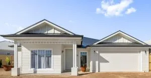 Lonnie St Pine - Mannerim