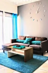 Crystoural Apartment Liguanea Sovereign Apt - 2 Bedrooms, 3 Beds, Host 4 Guest- Kingston! - Barbican