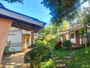 Sun Moon Pai Bungalow