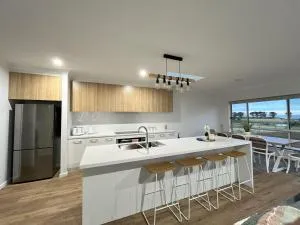 Surrey View - Codrington