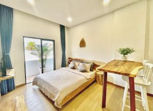 Studio Superior (Superior Studio)