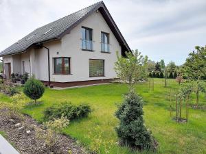 Apartment with a swimming pool in Stepniczka