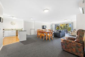 Unit 9, Boardwalk Apartments