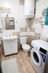 Академіка Корольова 20 1