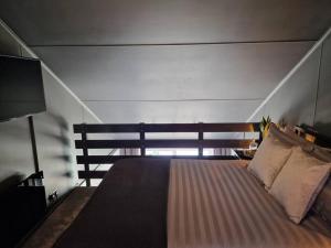 Sea Breeze in Brighton Marina with Free Parking