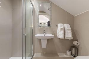 Hotel Shepherds Bush London