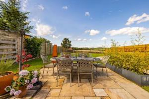 Luxurious Complex: 2 barns together edge of Frome