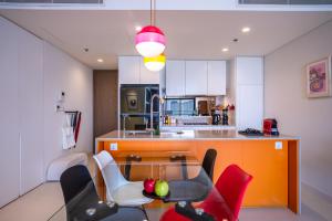 Lux Executive Residence at City Garden by CIRCADIAN