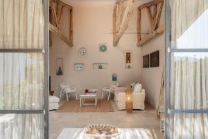 Villa Angelica with private access to beach img21