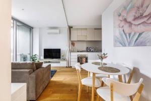 Rose Lane Retreat Discover Melbourne City Charm