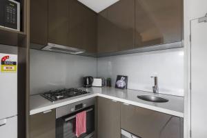 Iconic Southbank Locale meets Modern Comfort