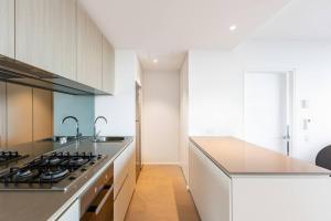 On the River - A Resort-style Retreat in Docklands