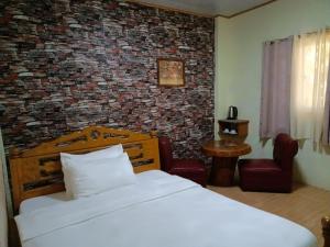 Binalonan TransientGUESTHOUSE (PENSION GLAYDIE)