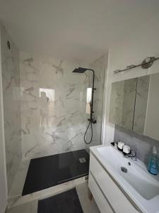 Spacieux Appartement avec 3 Chambres