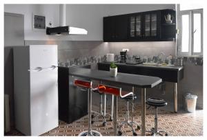 Renovated Home Next To Old Town