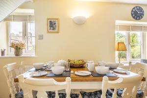 4 Church Cottages by Big Skies Cottages