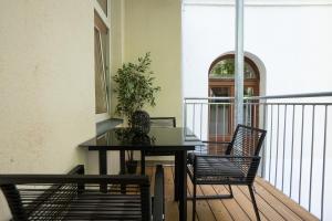 42 m2 central bright apartment with a terrace