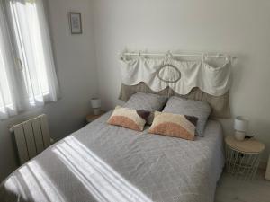 Maison familiale dans une rue paisible