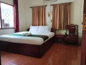Thipphaphone Guesthouse - Pakbeng