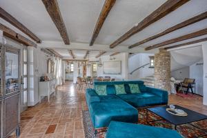 Vila Amyra With Pool - Happy Rentals 